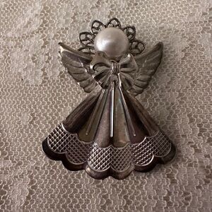 Silver Toned Angel Brooch with Faux Pearl Accent